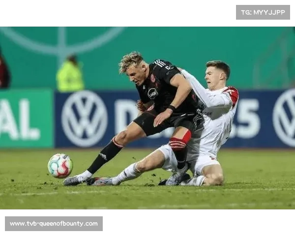 弗赖堡0-0战平科隆，保级关键战互交白卷